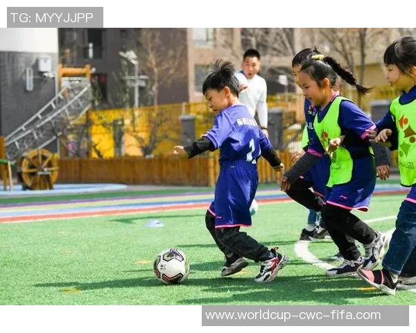 畅玩手动足球游戏下载体验真实比赛乐趣尽在掌中 畅玩手动足球游戏下载体验真实比赛乐趣尽在掌中