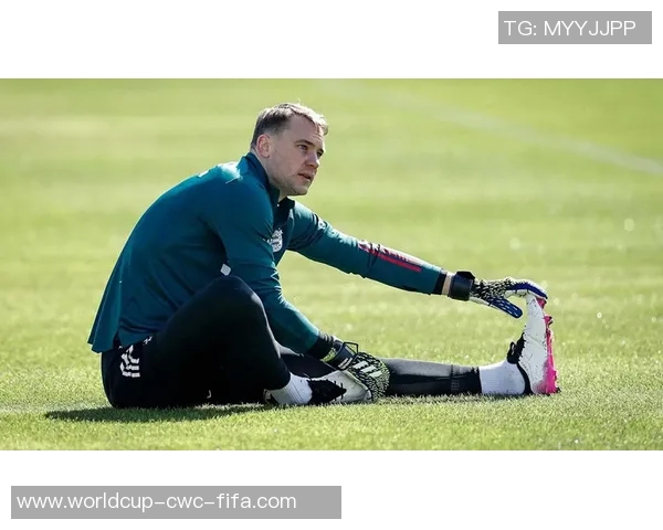 诺伊尔足球鞋的魅力与科技结合让你在球场上尽显风采